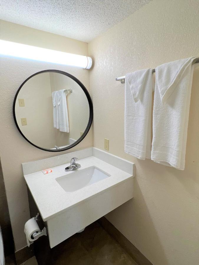 James River Inn & Suites Newport News Kültér fotó