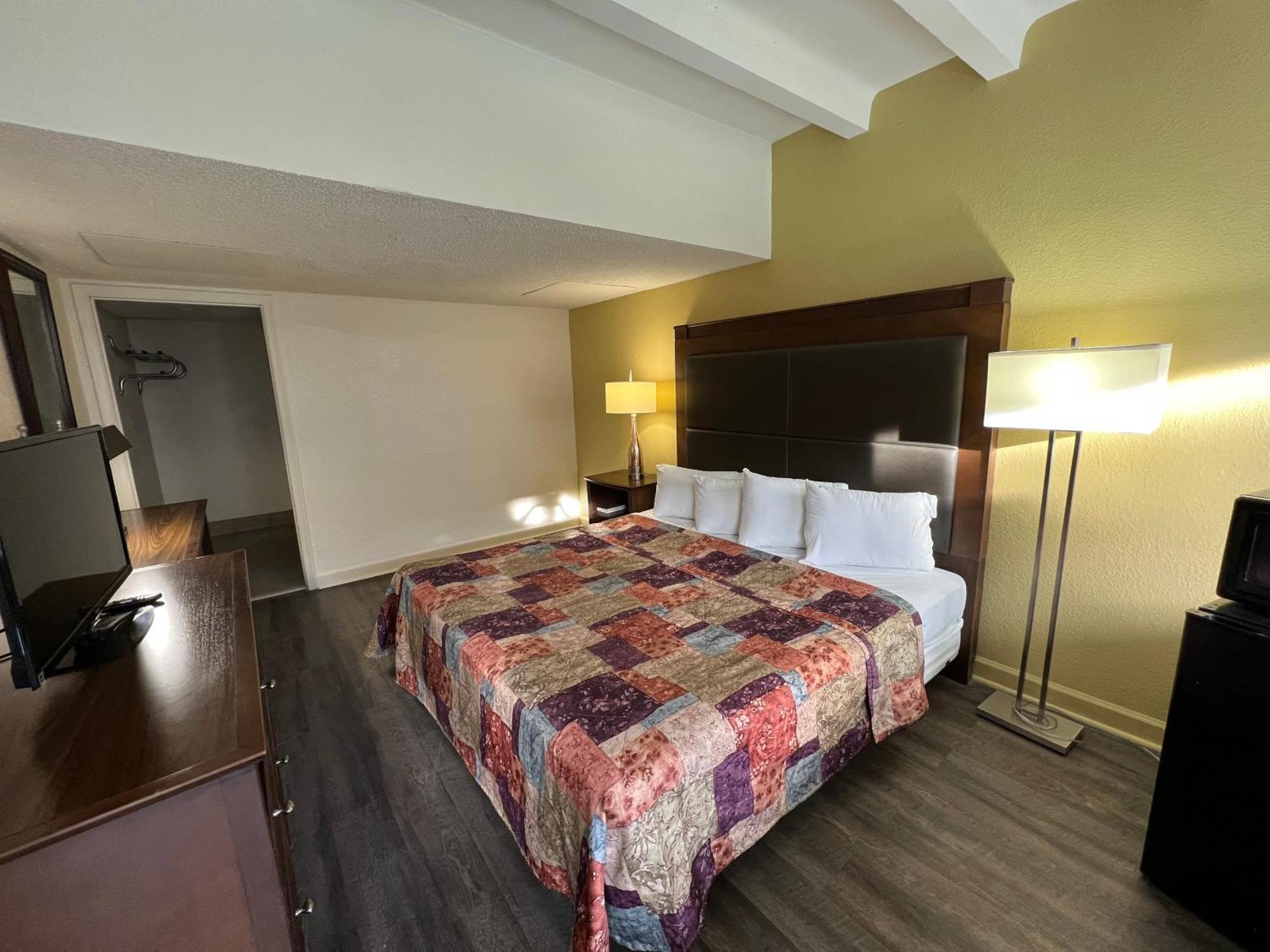 James River Inn & Suites Newport News Kültér fotó